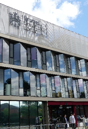 ブルネル大学