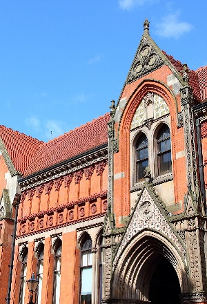 バーミンガム大学