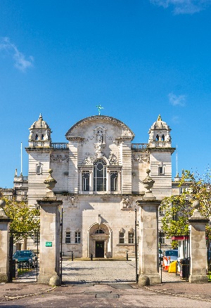 カーディフ大学